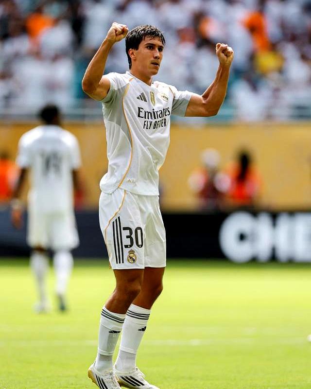 九游游戏平台官方下载皇马新星崭露头角，未来或成球队顶梁柱，为了方法一直增加.