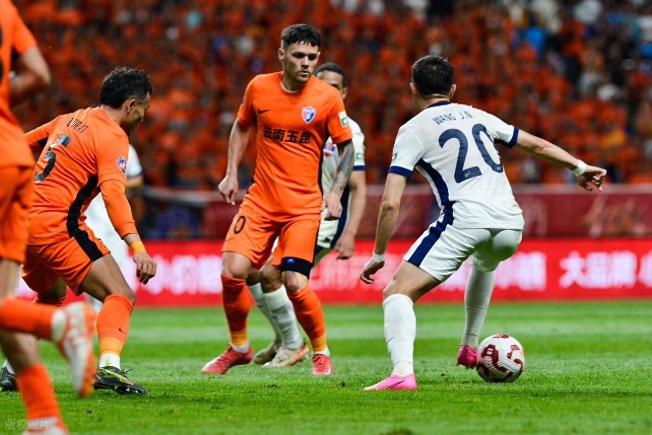 九游官方正版手游冲刺阶段马赛门线救险——德国杯节点到来，赛场秩序良好，赛程密集仍需轮换的简单介绍